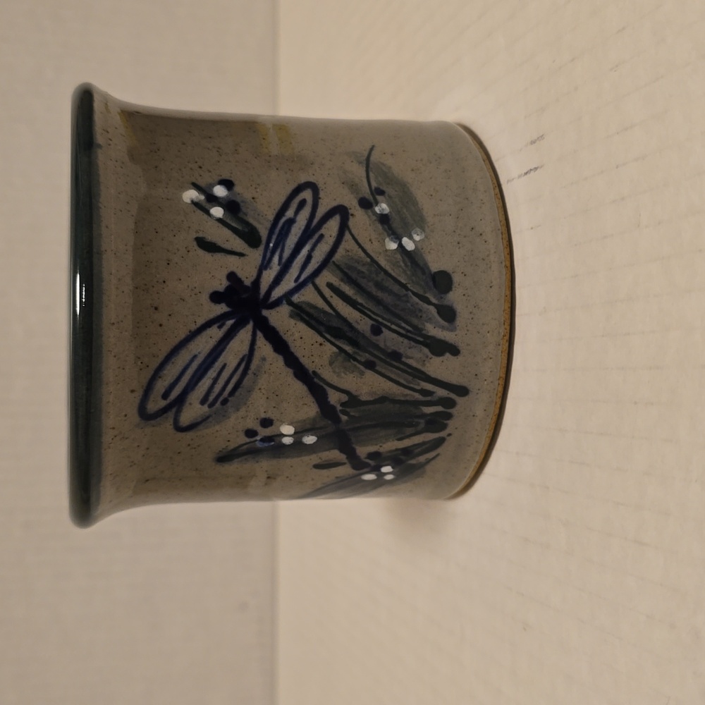 Great Bay Pottery Handcrafted Ceramic Dragonfly Planter - Picture 3 of 15